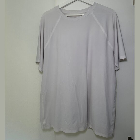 Alo Idol Performance Tee - Size L - Picture 2 of 4